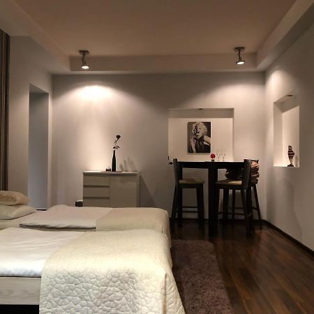 Apartament Tipton Lägenhet Jelenia Góra Exteriör bild
